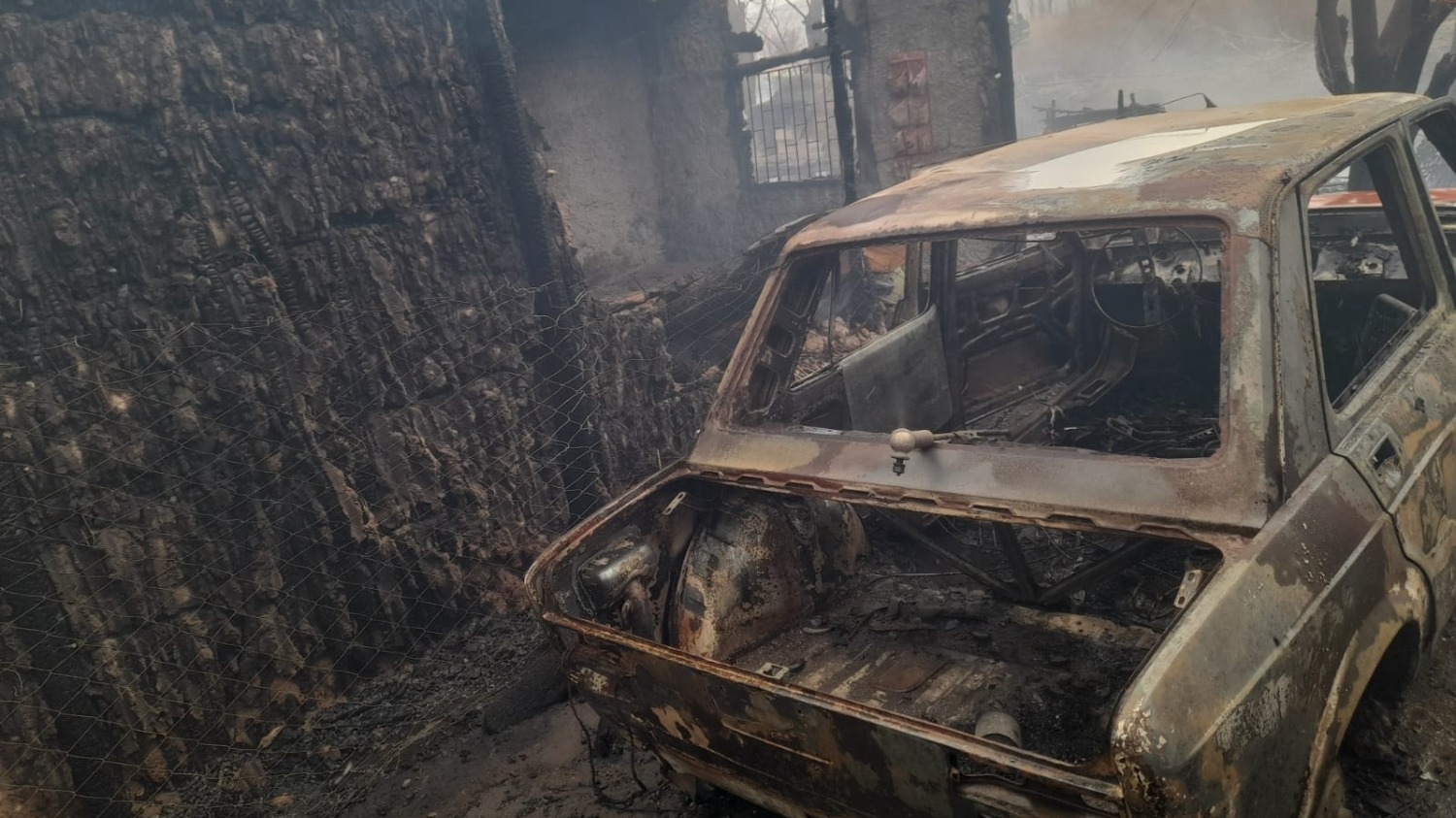 Detenidos, pérdidas millonarias y 35 incendios en San Juan tras el Zonda