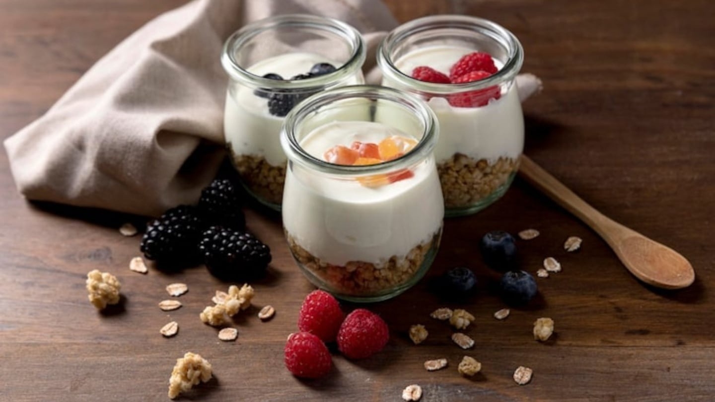 La forma fácil y casera de hacer yogur con muy pocos ingredientes