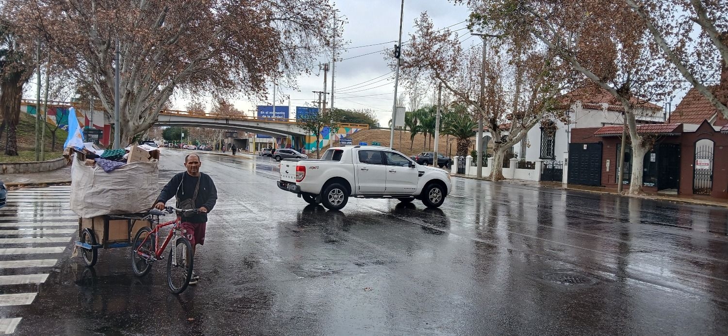 Sábado lluvioso y nevado para los sanjuaninos 