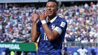 Mbappé superó a Messi y es el máximo goleador en la historia de los Mundiales