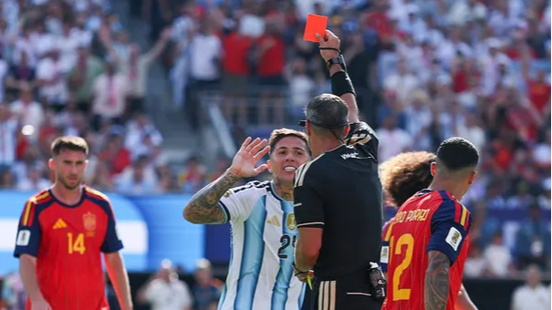 Enzo Fernández y la expulsión que dejó a Argentina con uno menos en la final del Mundial 2026