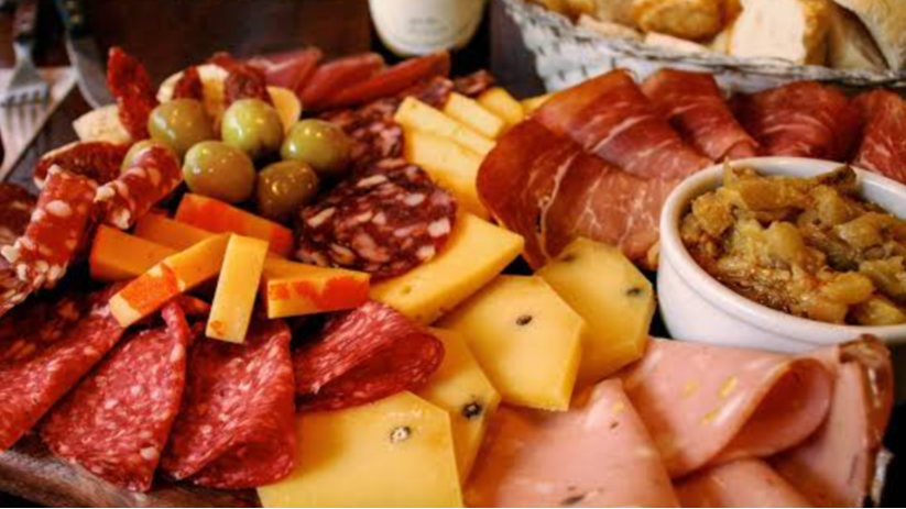 Picadas, empanadas y asado: el menú elegido para el Día del Amigo