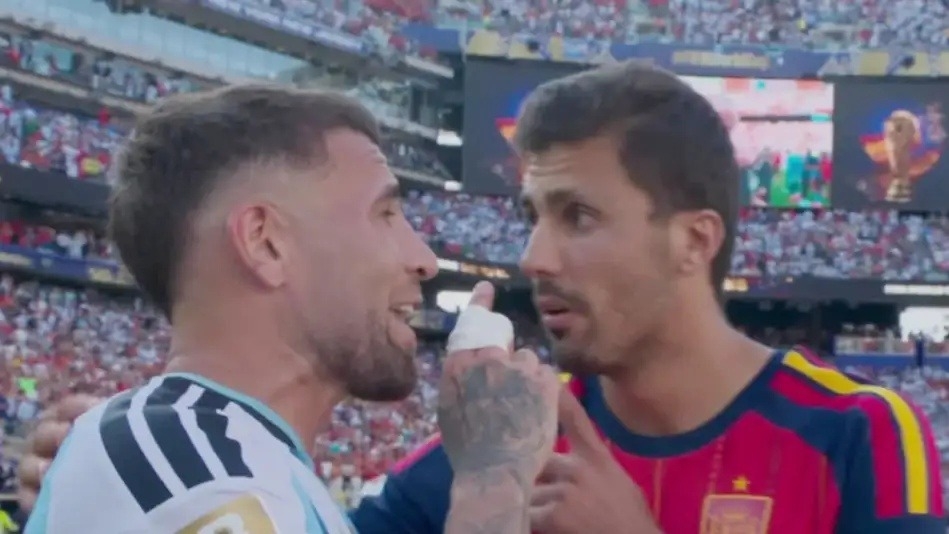 Otamendi contra Rodri tras la final: "Toda la semana estuviste llorando"