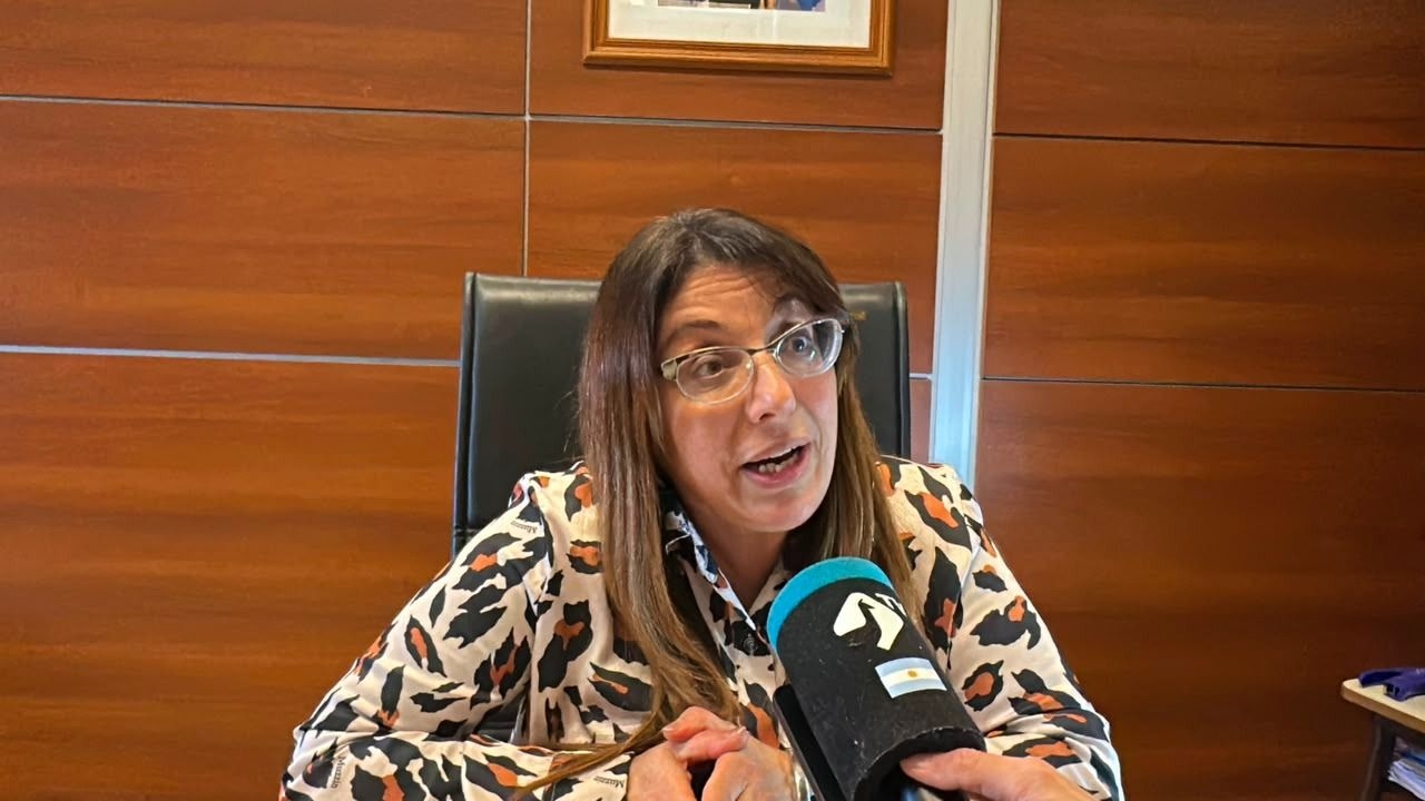 Por falta de docentes, suman estudiantes avanzados en las tutorías