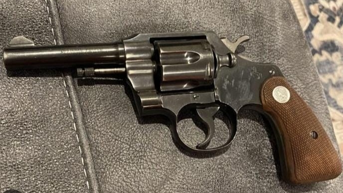 Gresca multitudinaria en Rawson: un detenido con un arma y cartuchos