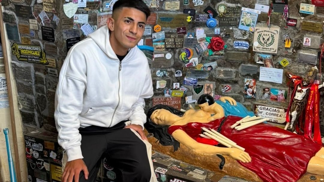 Tras el Mundial, Thiago Almada cumplió su promesa a la Difunta Correa 