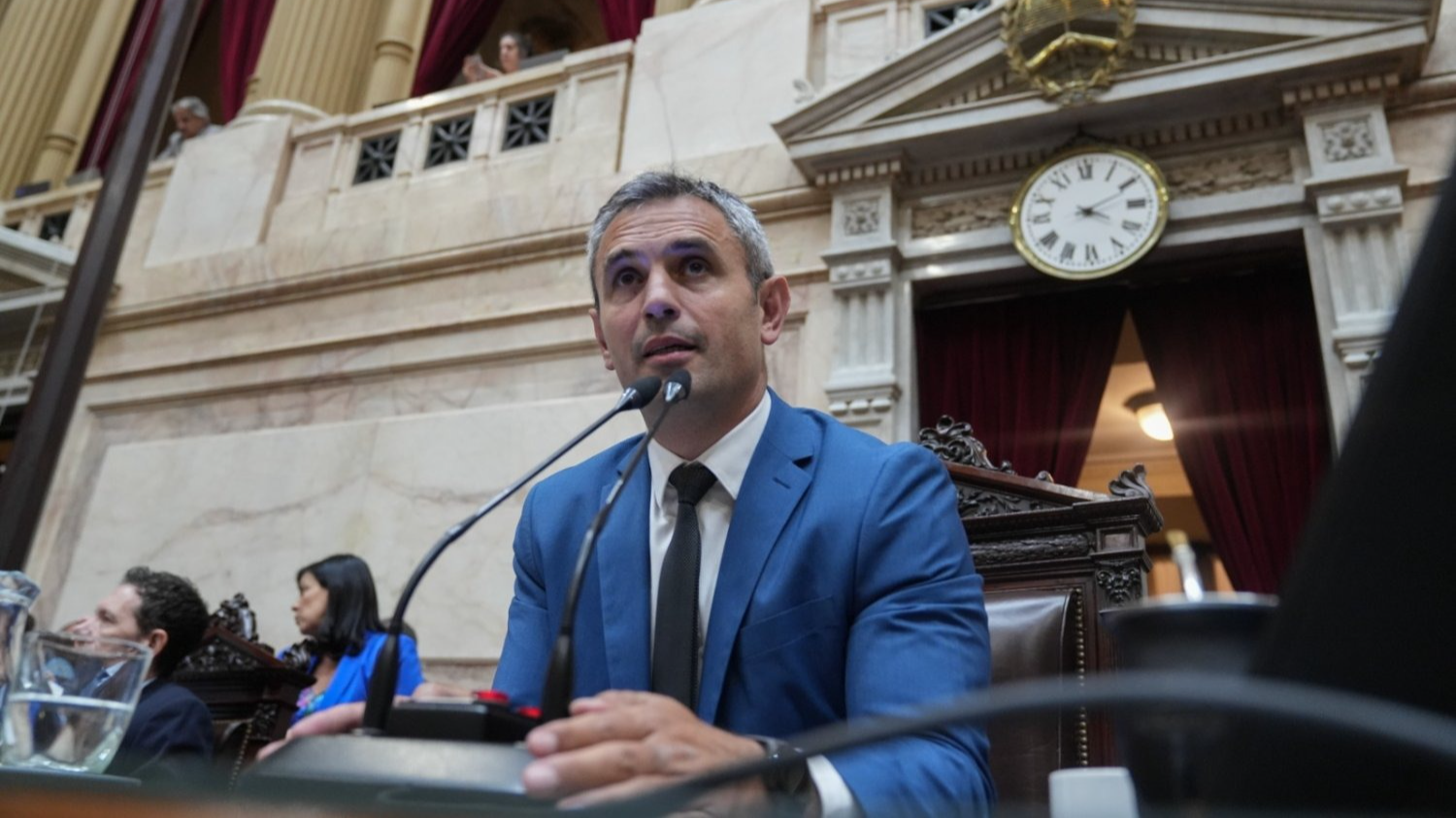 Diputados debatirá en agosto la ley para incentivar el uso de dólares no declarados