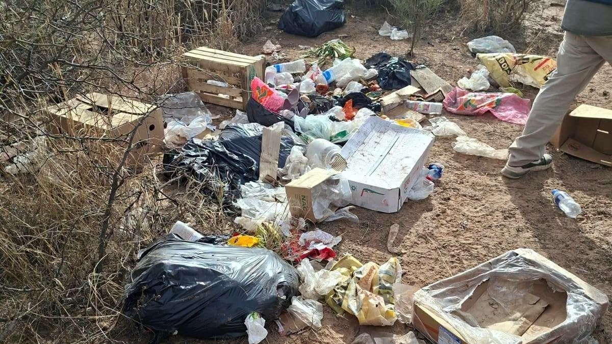 Valle Fértil refuerza controles por basura arrojada sobre la Ruta 510