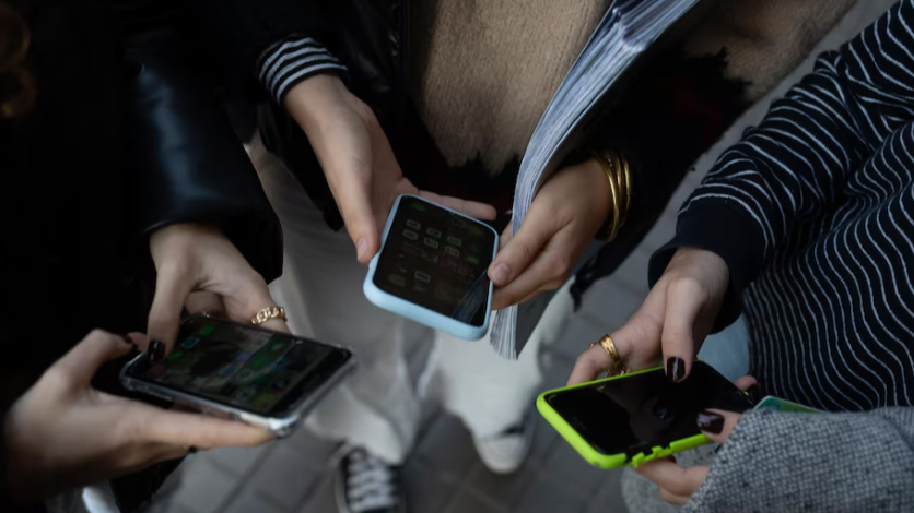 La Unión Europea acusa a TikTok por riesgos para usuarios menores