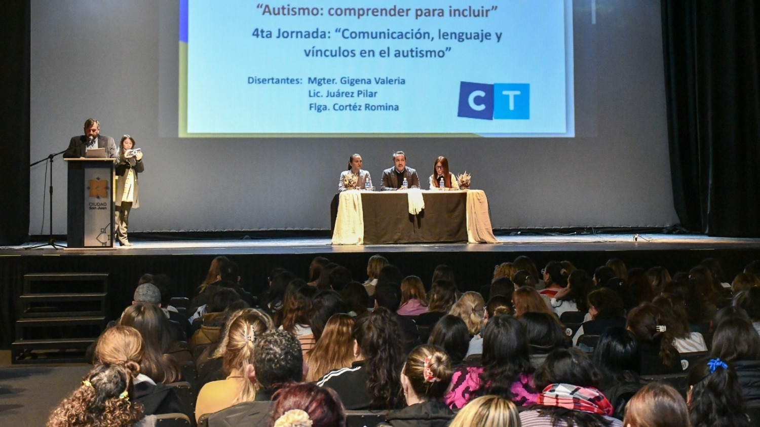 Capacitaron a profesionales y familias sobre autismo en San Juan 