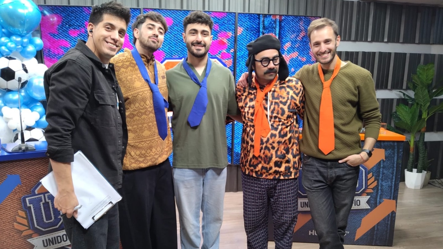 Una pregunta de Geografía definió el duelo en UPD entre influencers y comediantes