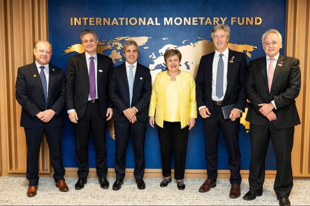 El informe privado que advierte que el Gobierno no cumplirá la meta fiscal con el FMI