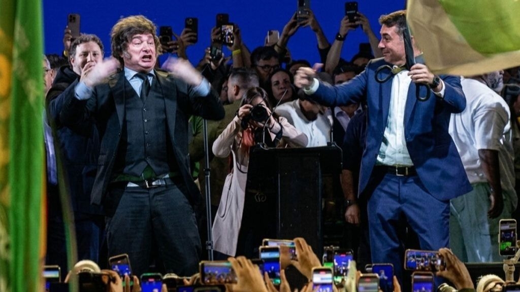 La confianza en el gobierno de Javier Milei cayó 21% en un año
