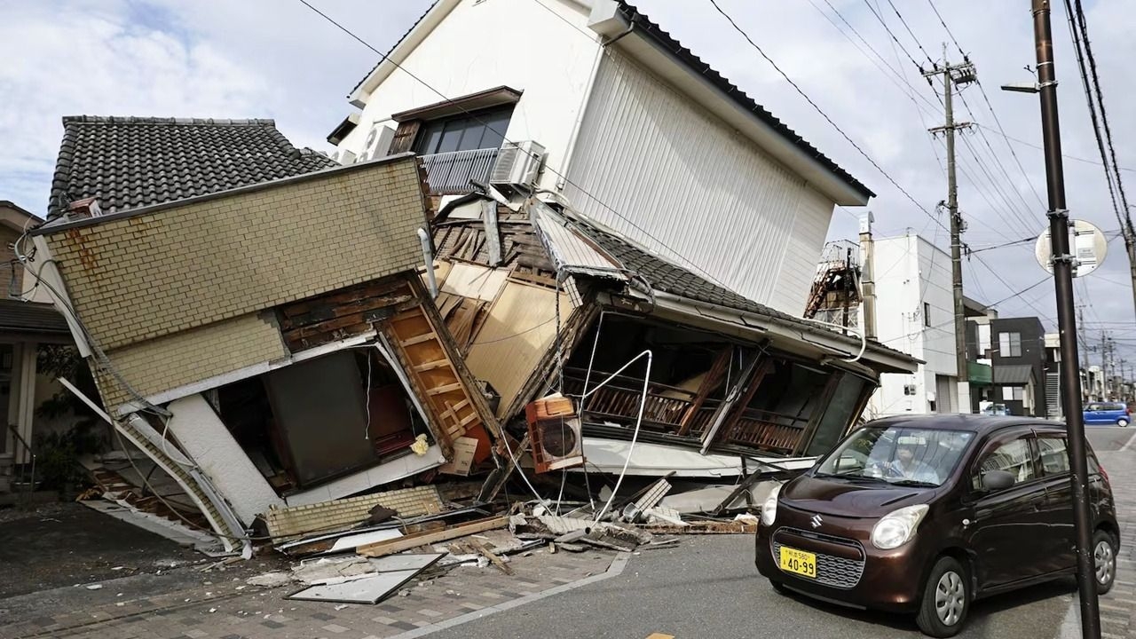 El terremoto de 7,1 que golpeó a Japón ya dejó 13 muertos y todavía hay desaparecidos