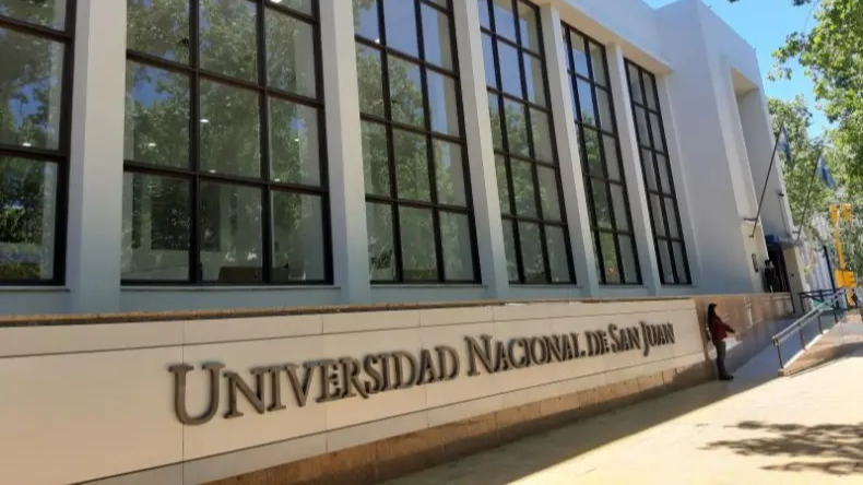 La UNSJ adhirió al duelo provincial por el accidente aéreo en Valle Fértil