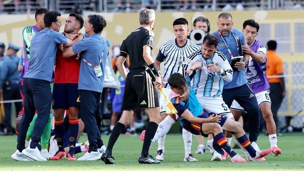Qué sanciones podría recibir la AFA y los jugadores investigados por FIFA