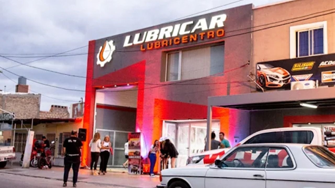Desvalijaron un reconocido lubricentro de Rivadavia en un millonario robo