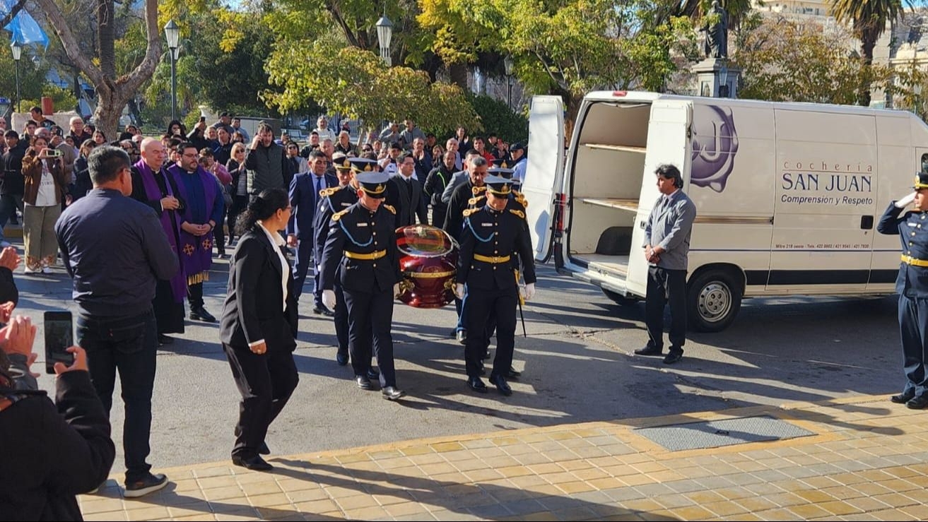 Rubén Castro será sepultado en Jáchal y los otros tres policías descansarán en Capital