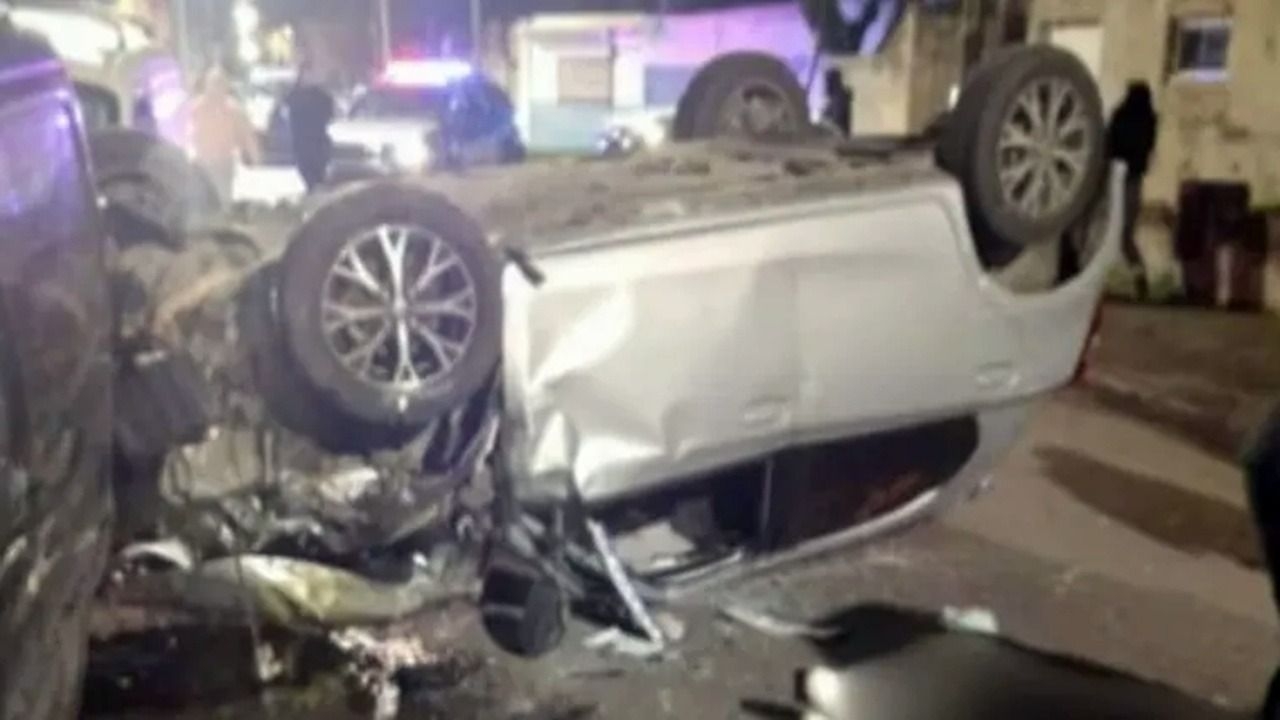 Robó el auto de un excombatiente de Malvinas y volcó tras una persecución policial
