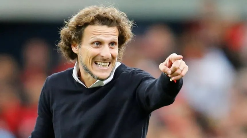 Forlán inicia un nuevo desafío como DT de la Selección de Uruguay