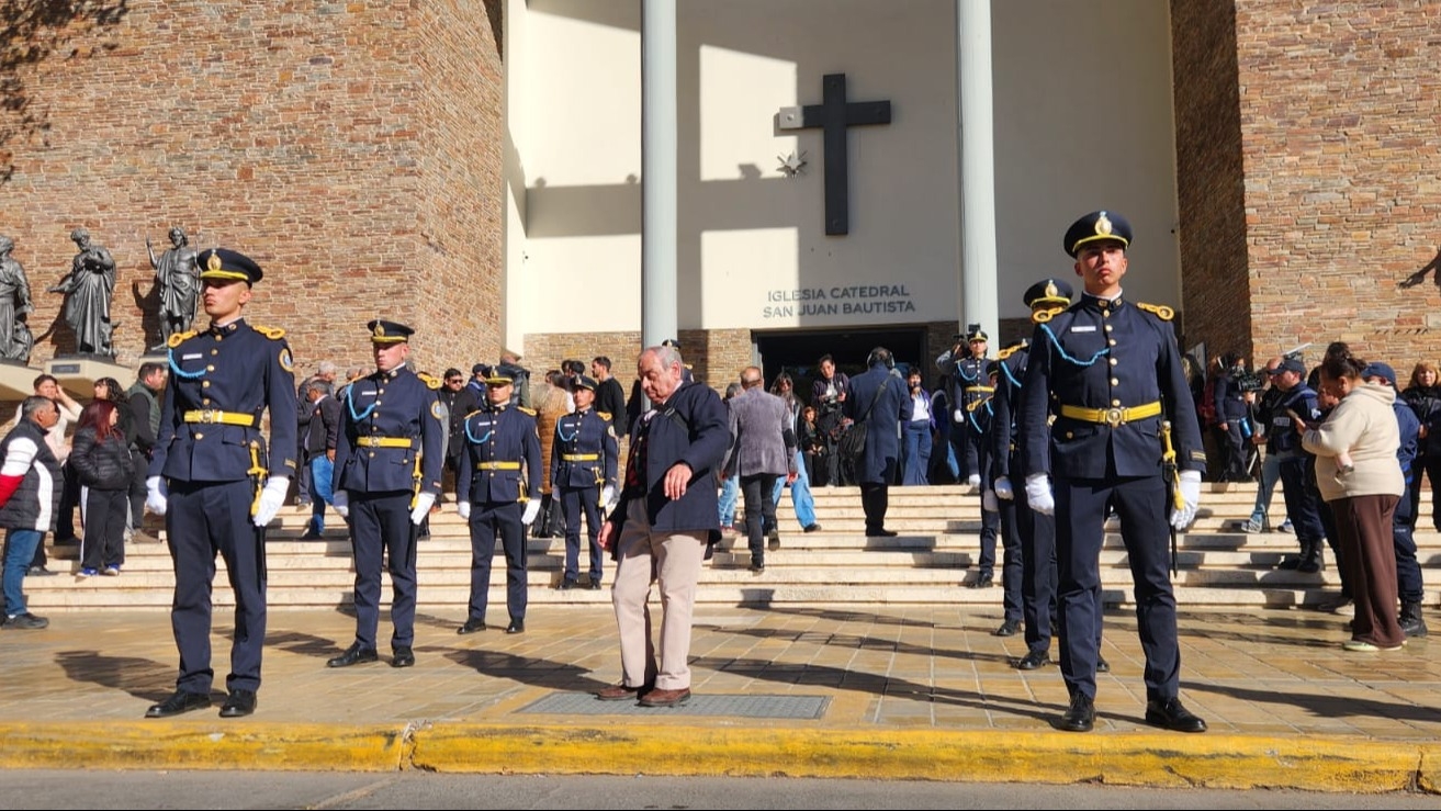 El último viaje de las víctimas: el sepelio y el recorrido homenaje por San Juan