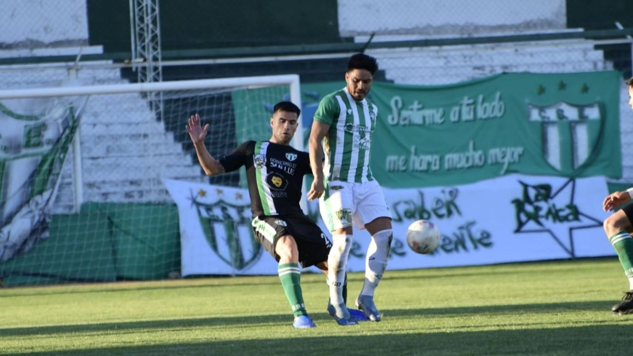 Con un jugador de más, Desamparados perdió frente a Estudiantes de San Luis