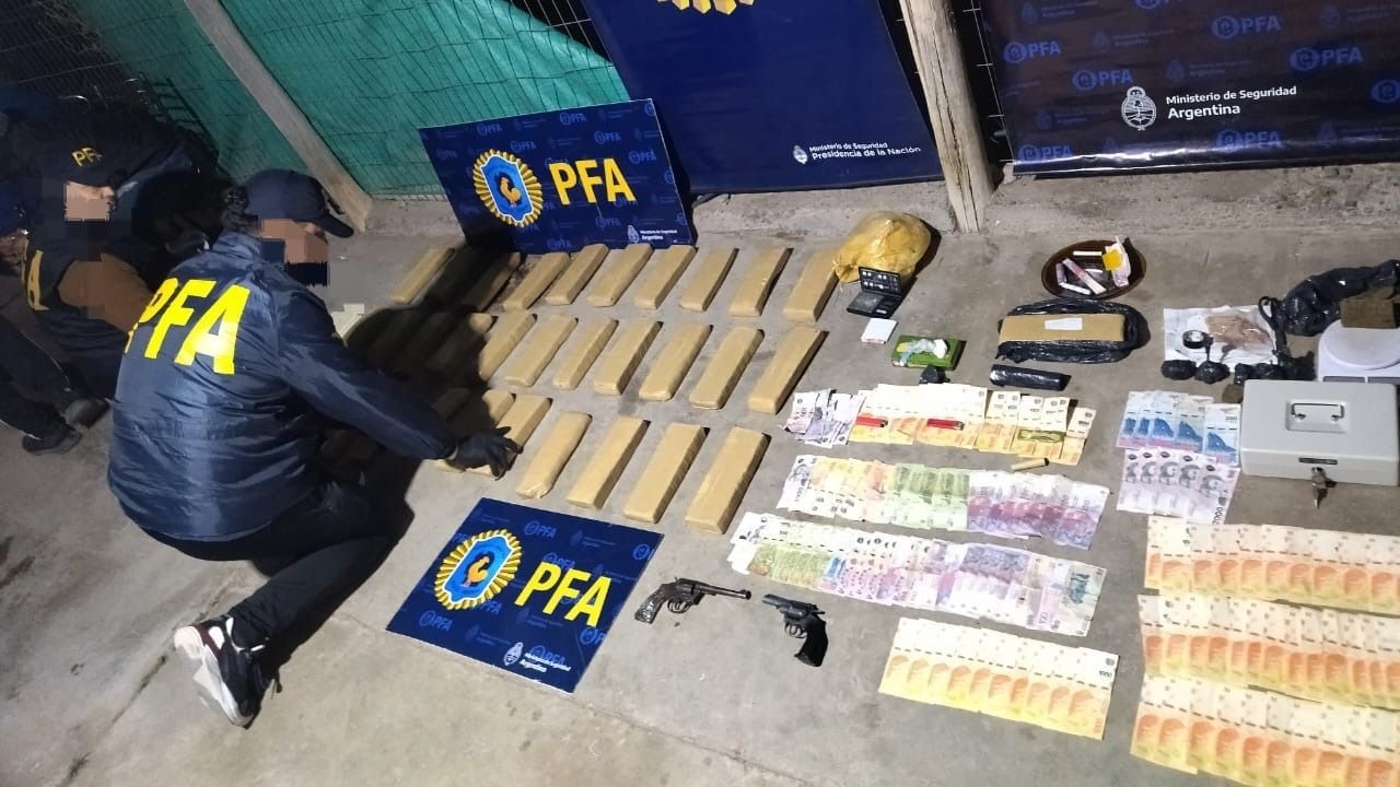 Cayó una banda narco de San Juan que tenía marihuana, cocaína y armas