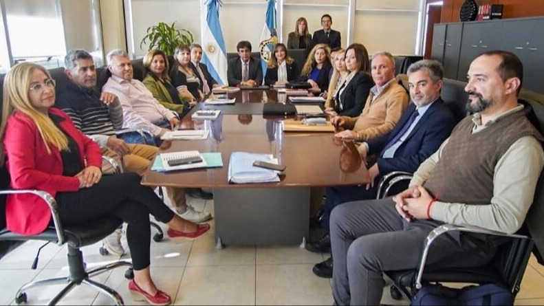 Acuerdo paritario docente en San Juan: ofrecen aumento del 50% en ...
