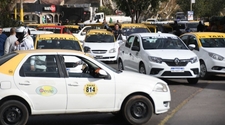 En contra de la app de remis y UBER: el reclamo del sindicato de taxistas