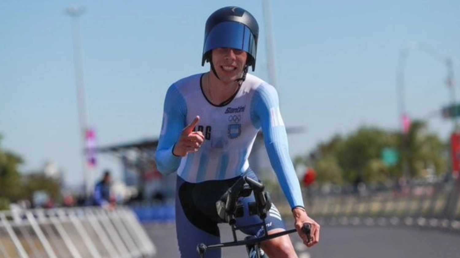 El ciclista sanjuanino Mateo Kalejman hizo un furioso descargo tras su descalificación