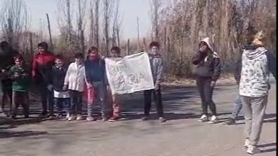 Pozo seco y camiones cisternas que no alcanzan: el drama del agua en Cochagual