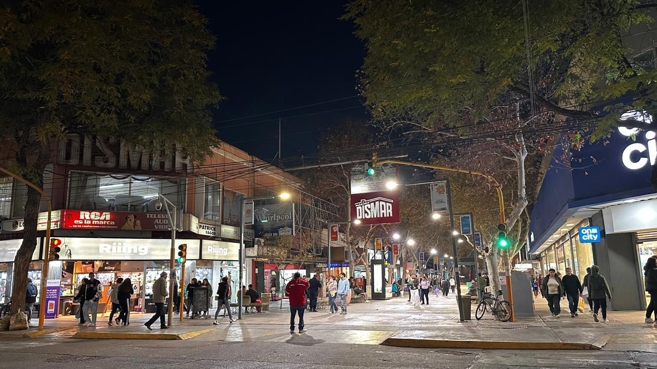 El alto costo de mantener un comercio en San Juan: los gastos fijos subieron un 55%