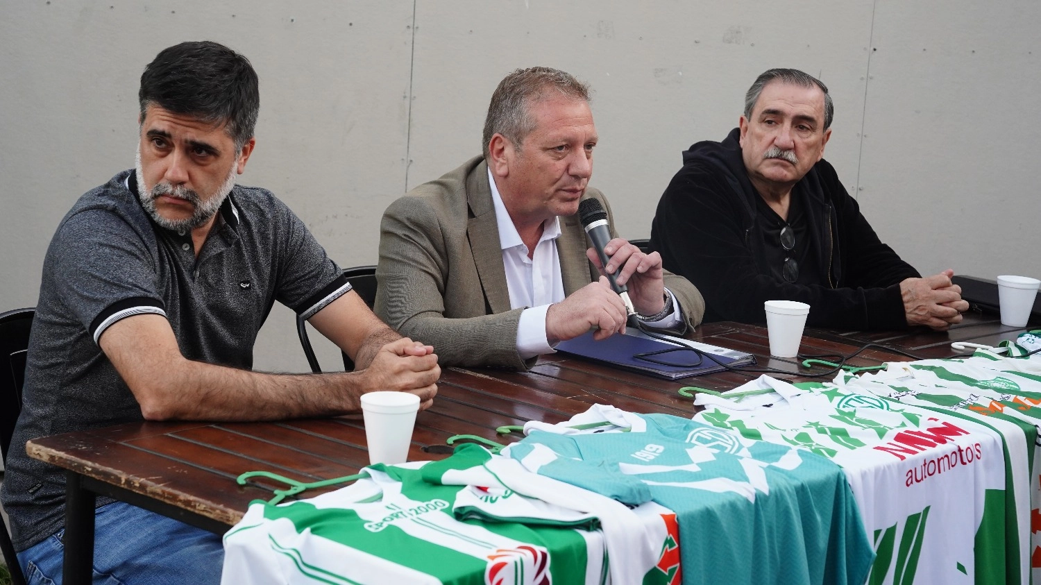 El judicial Nelson López presentó su lista para ser presidente de Desamparados