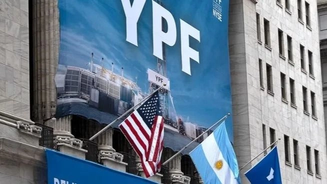 Expropiación de YPF: la Justicia de EEUU decidirá sobre la entrega de acciones de la petrolera