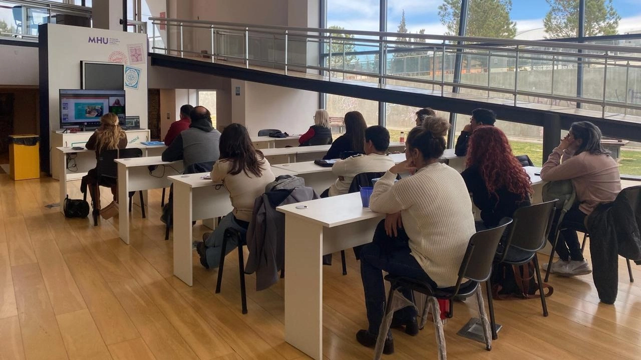 Comenzaron los talleres de tecnología en el MHU con gran convocatoria