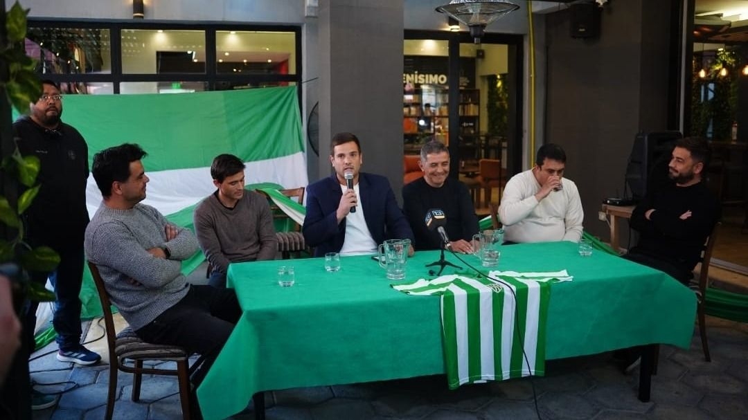Martín Sassul y ex jugadores buscan "revivir" a Sportivo Desamparados