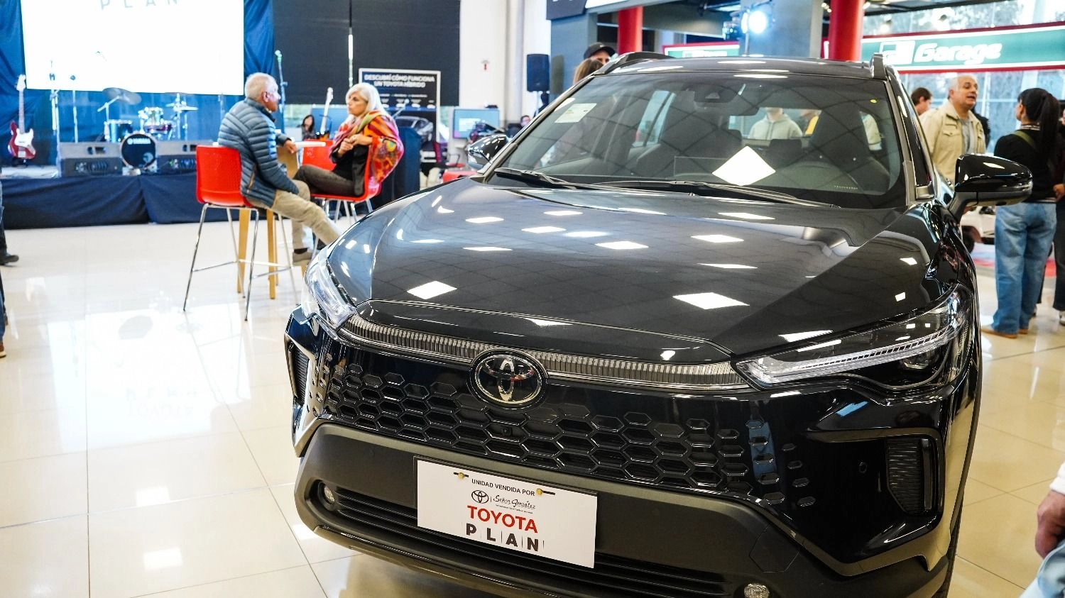 Señor González hizo historia con el primer acto de adjudicación de Toyota Plan en San Juan