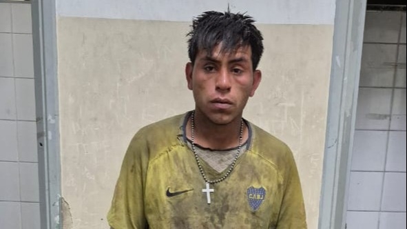 Tiene 21 años, entró a robar a una casa y fue detenido por los vecinos