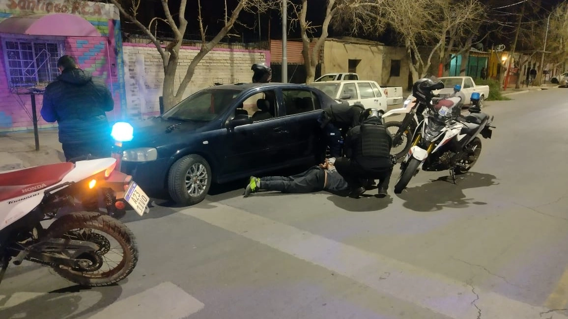 Persecución policial: detenido con un revólver calibre 38 en la cintura