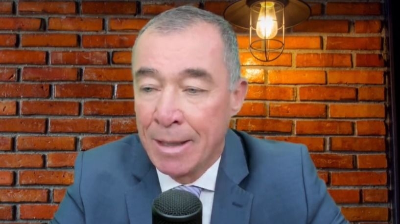 Para Fabián Martín, el desafío es capitalizar en votos la imagen de Orrego