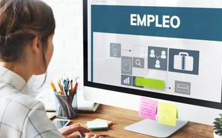 Clínica oftalmológica busca recepcionista con experiencia en salud