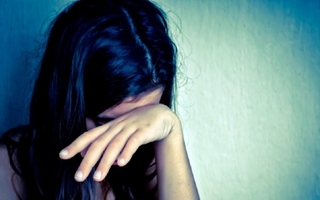 Condenaron a un hombre que abusó sexualmente de una nena pero no irá a prisión
