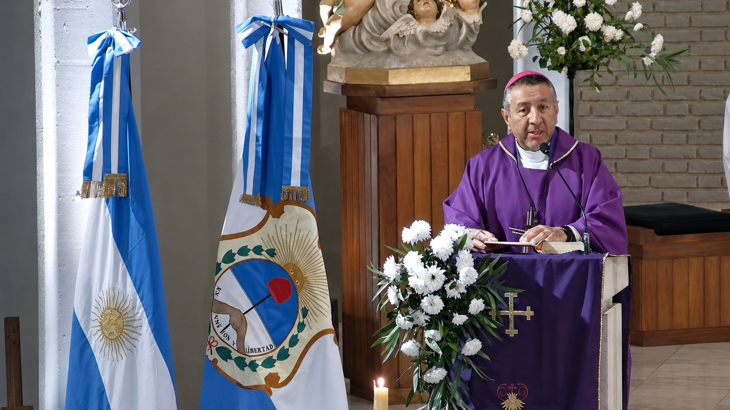 El mensaje del padre Robles: "Ellos siempre se dedicaron a salvar a los demás"