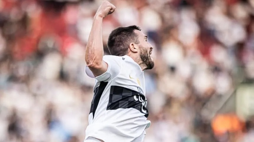 Tim Payne debutó con un golazo en Olimpia de Paraguay