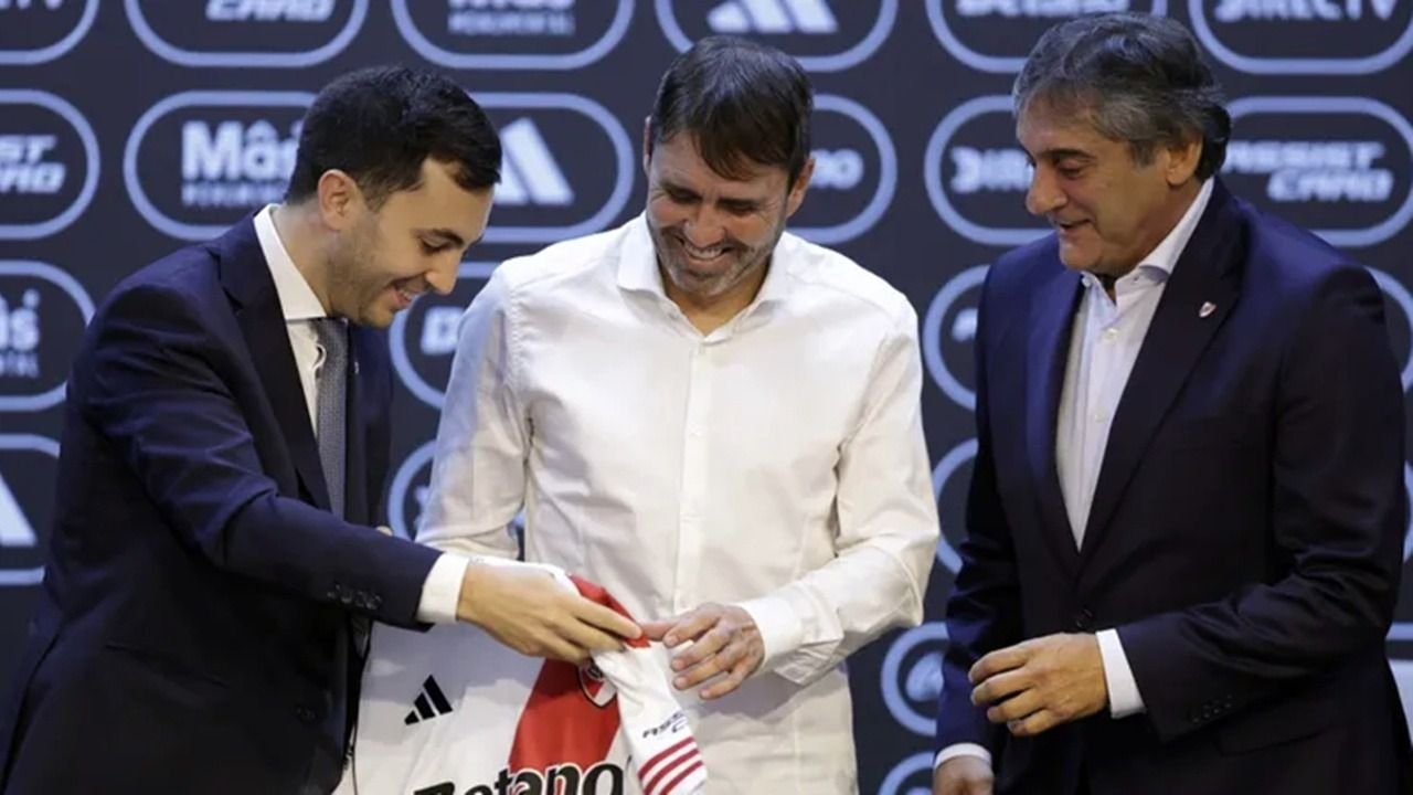 Coudet se reunió con Di Carlo tras la dura derrota ante Rosario Central