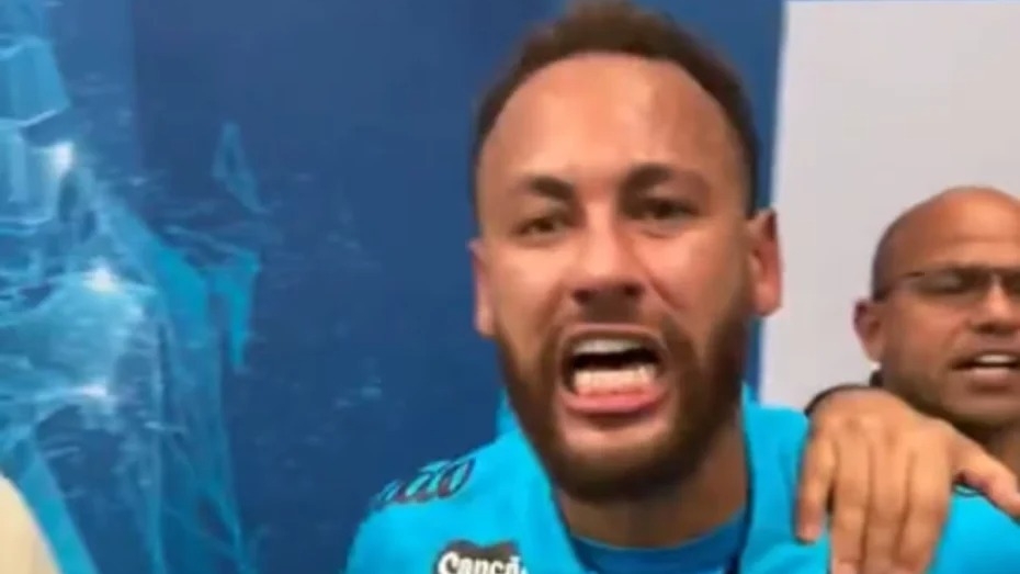 La furia de Neymar tras avanzar con Santos y la pelea con un rival