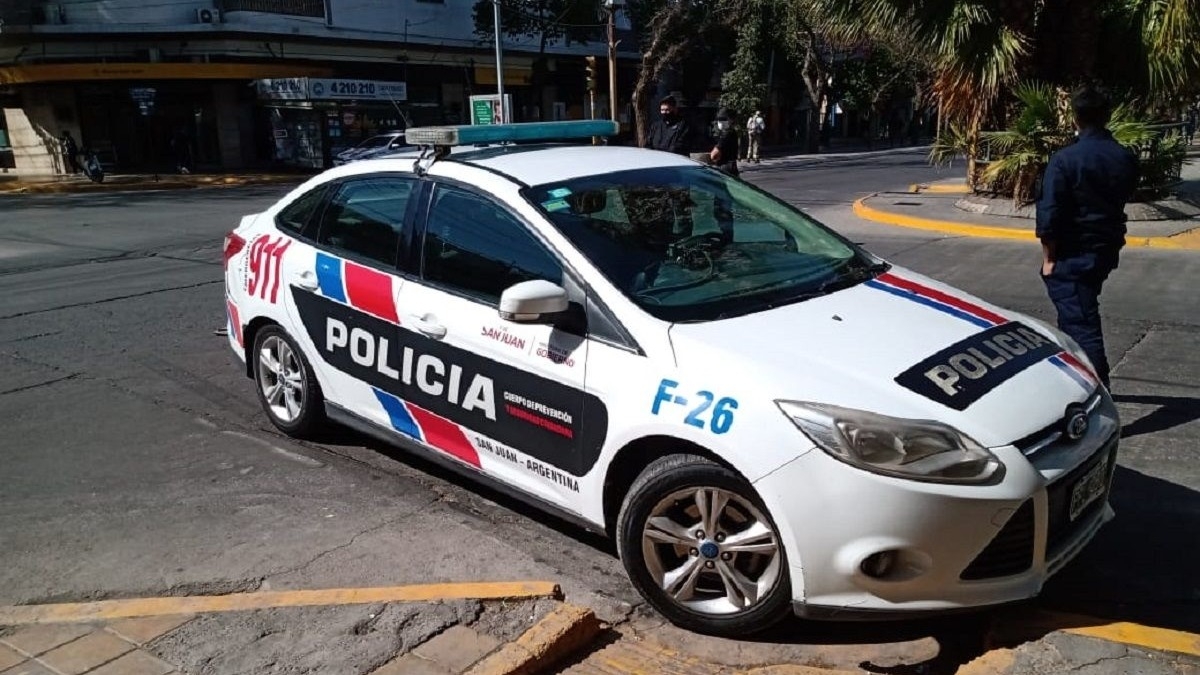 Intentó robarle a una menor y vecinos de Capital quisieron lincharlo