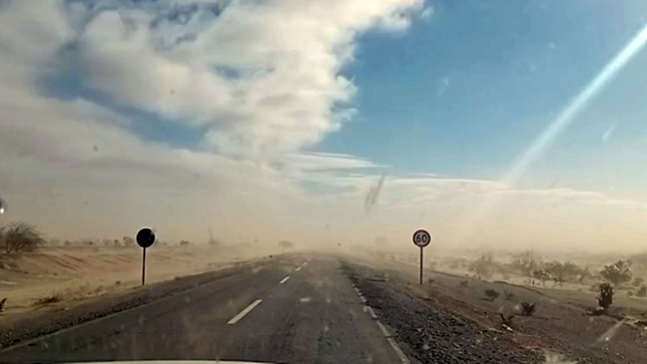 Alertan por una tormenta de arena en Ruta 40 que redujo la visibilidad