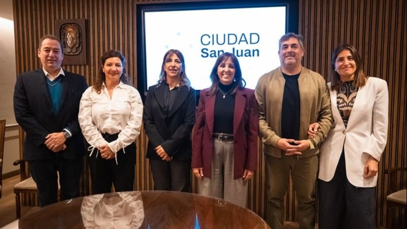 Capital y Caprimsa acordaron capacitar a vecinos para la industria minera