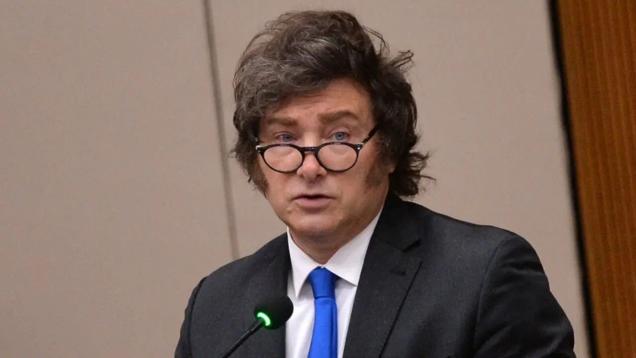 Milei dijo que tiene USD 70.000 millones para contener una suba del dólar